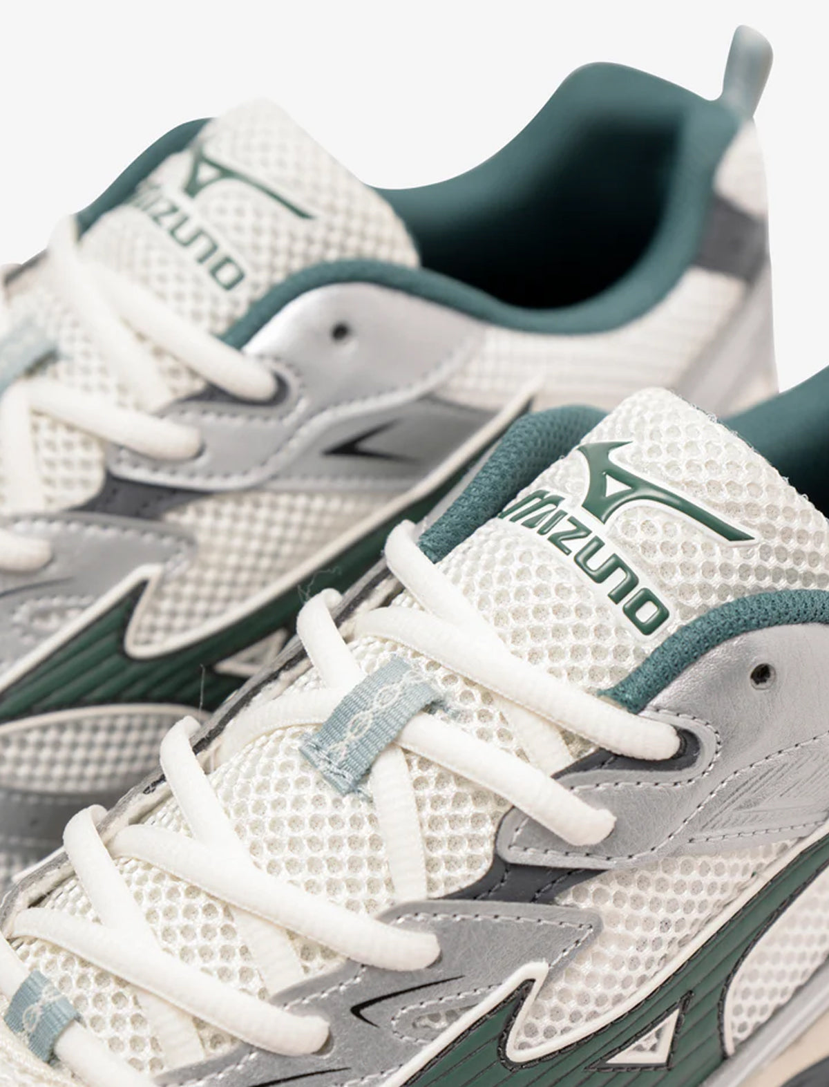 Mizuno MXR Snow White/Bistro Green/Silver