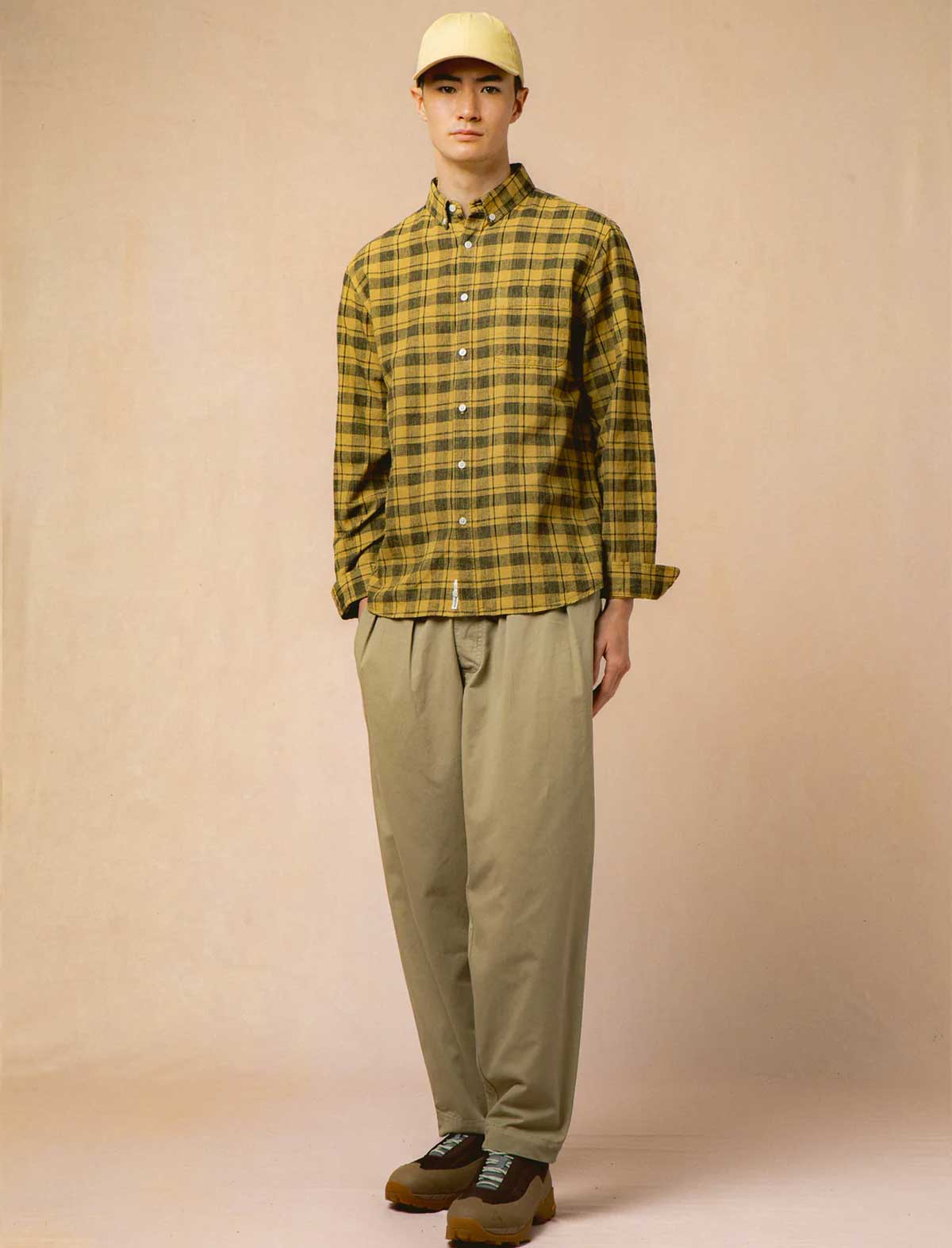 Kestin Clyde Pant Light Khaki Model