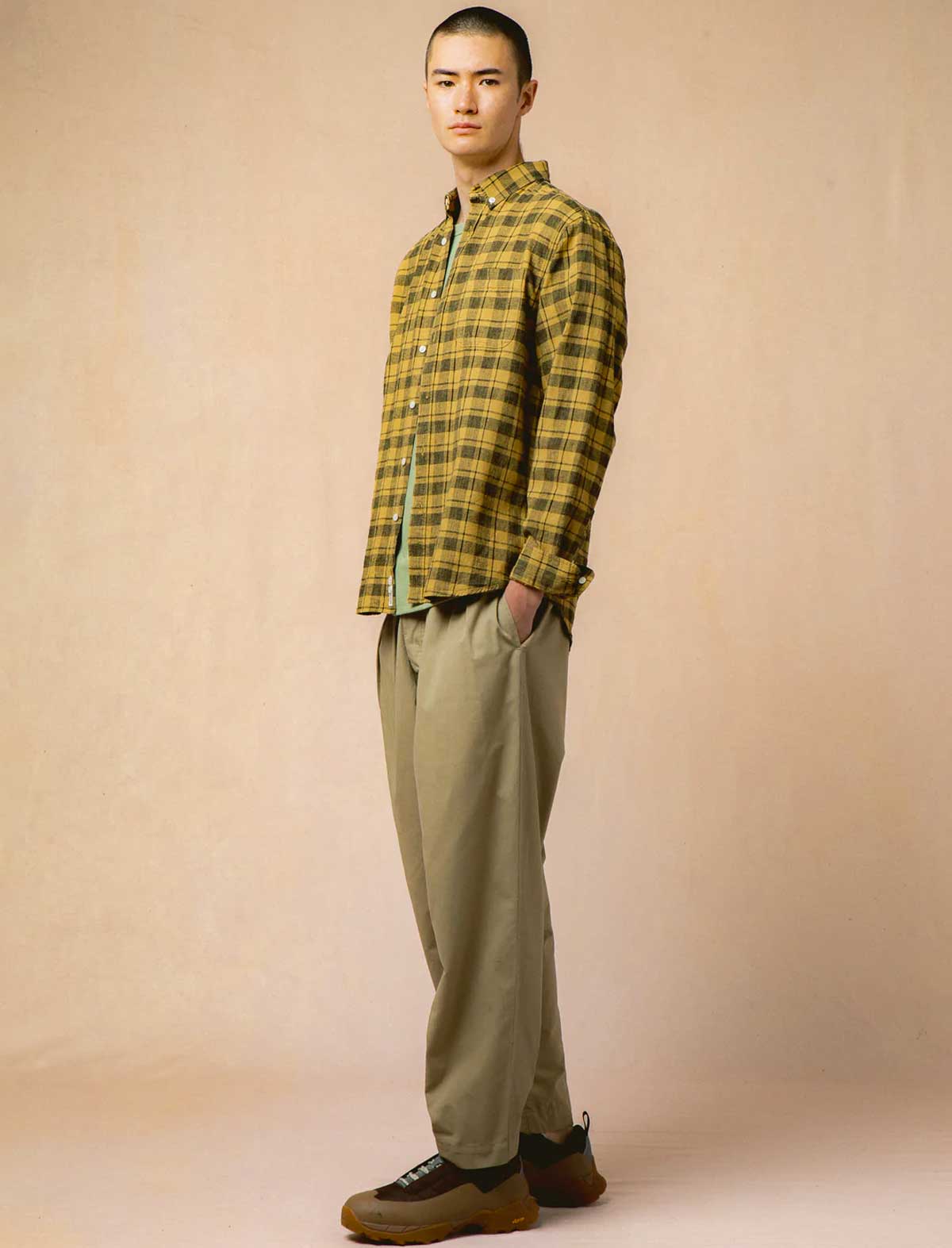 Kestin Clyde Pant Light Khaki Model Side