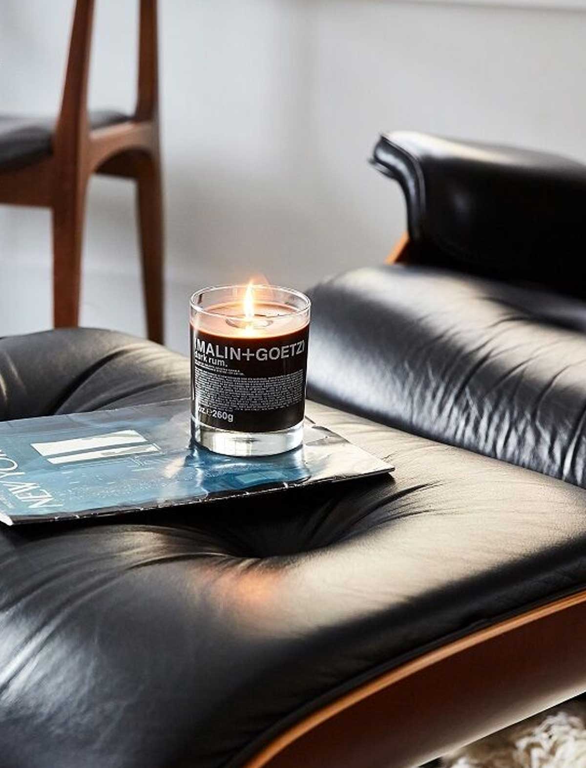 MALIN+GOETZ Dark Rum Candle 260g detail