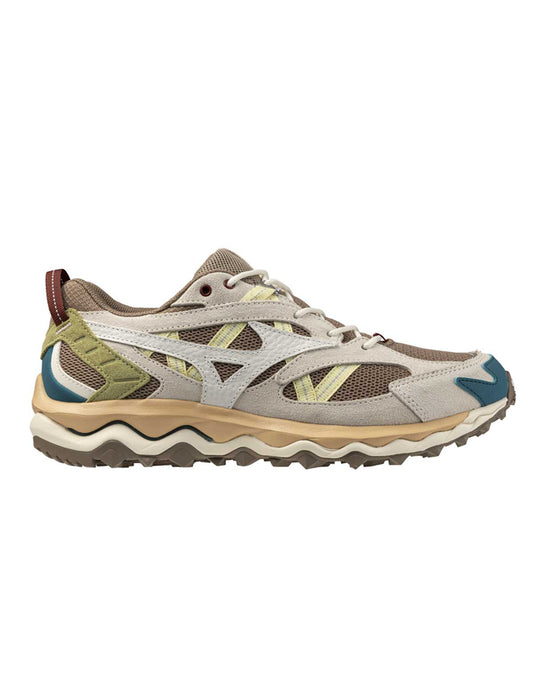 Mizuno Wave Mujin Multicolored sneaker on a white background
